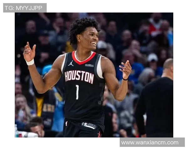 球队选秀获建队基石！新秀数据联盟第一数据惊艳，三球地位动摇恐引发重建